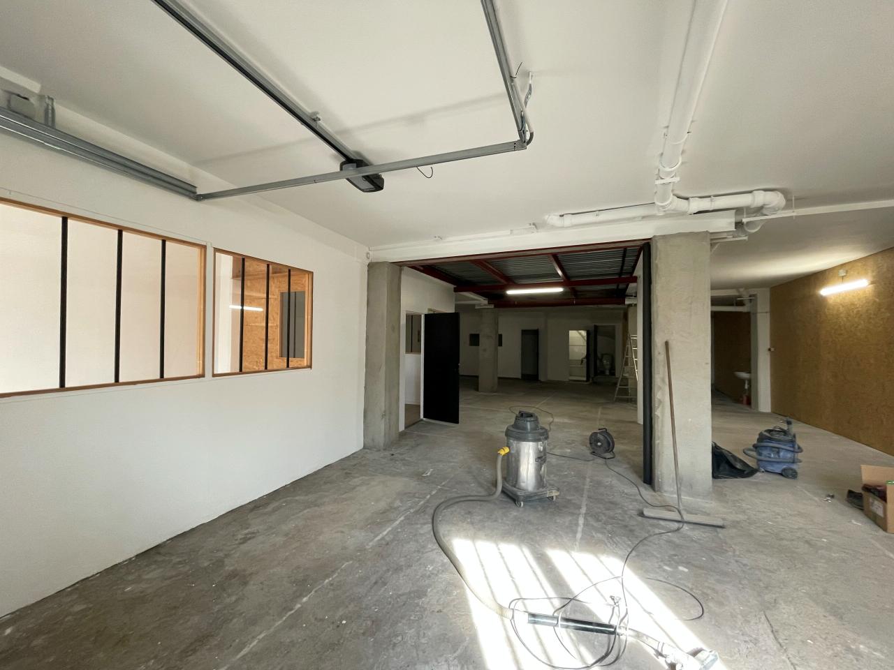 Local d'activité Ivry-sur-Seine 180m² Location local d'activité Ivry-sur-Seine Val-de-Marne OLACT2530390 2